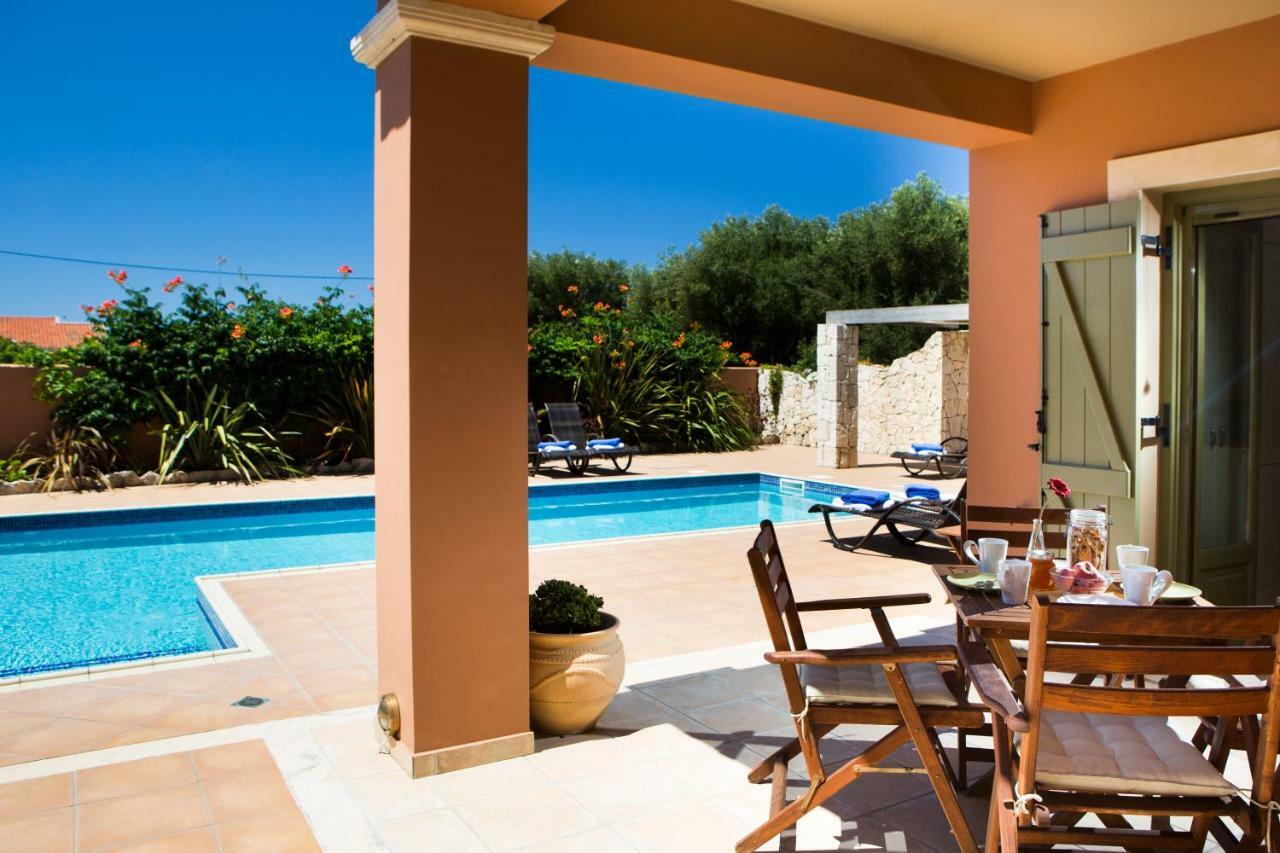 Oleanna Villas - Villa Elena Svoronata Bagian luar foto